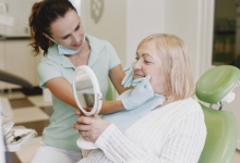what-to-expect-from-dental-implant-healing-&-recovery:-from-surgery-to-smile